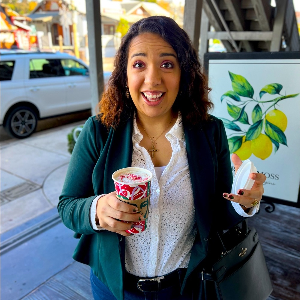 Meet your Posher, Photine